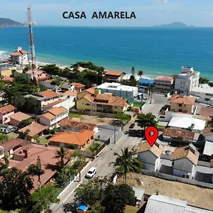  Сasa de vacaciones Casa Amarela - A 70 Metros Da Areia Da Dos Ingleses - 6 Pessoas Brasil