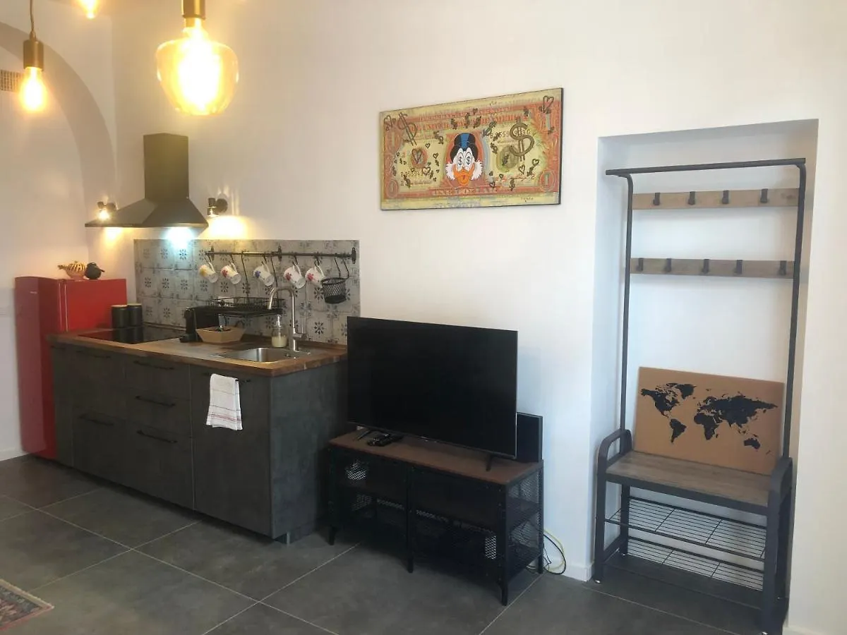 Apartment Home In Trast II Rome